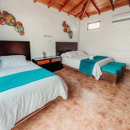 Isamar Hotel Puerto Villamil Exteriér fotografie
