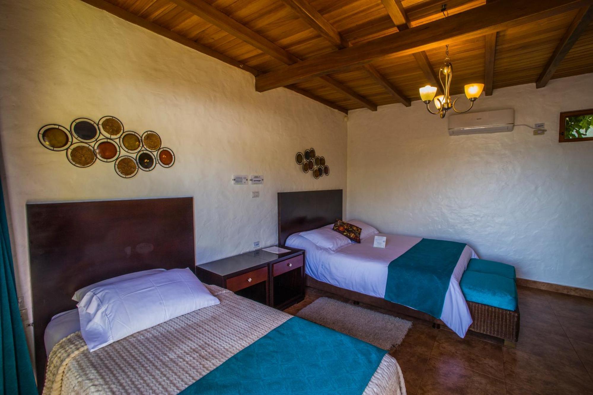 Isamar Hotel Puerto Villamil Exteriér fotografie
